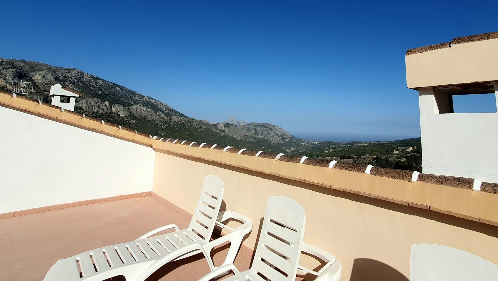 Atico Guadalest Rooftop Apartment With 360º Views And Art Exteriör bild